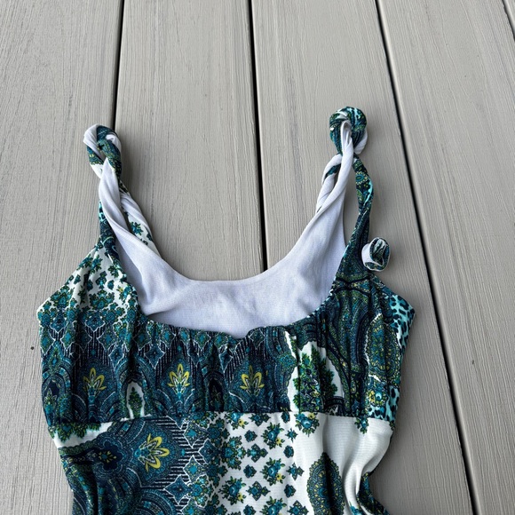 Cute Y2K Layered Tank - Picture 2 of 7